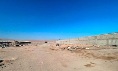 Local Industrial con Terredo de 2.500 m2 y 855m2 Construidos, en Pasaje El Caliche lotes 11 y 12 Alto Hospicio, Iquique.