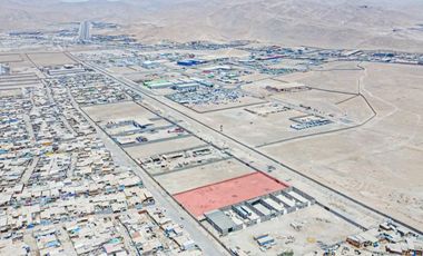 Local Industrial con Terredo de 2.500 m2 y 855m2 Construidos, en Pasaje El Caliche lotes 11 y 12 Alto Hospicio, Iquique.
