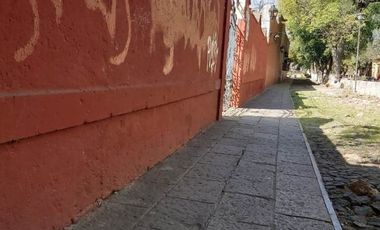 T532 Terreno en Renta de 1300 m2 ideal para comercio sobre Av Acueducto y Calzada Fray Antonio Morelia