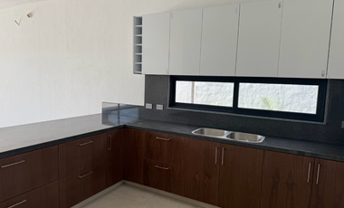 ESTRENE RESIDENCIA EN EL FRACC PARAÍSO COUNTRY CLUB