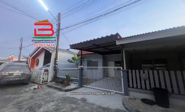 ทาวน์เฮาส์ หมู่บ้าน เรือนสุข 2 (ติดถนนรังสิต-นครนายก คลอง 9) เนื้อที่ 18 ตารางวา ถนนรังสิต-นครนายก ตำบลลำผักกูด อำเภอธัญบุรี จังหวัดปทุมธานี