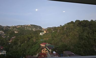 5 Bedrooms House and Lot with Overlooking View in Baguio City!