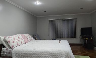 5 Bedrooms House and Lot with Overlooking View in Baguio City!