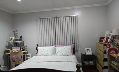 5 Bedrooms House and Lot with Overlooking View in Baguio City!