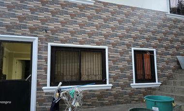 5 Bedrooms House and Lot with Overlooking View in Baguio City!