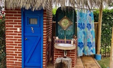 MARAVILLOSA  CASA  SOBRE LOMA!!!