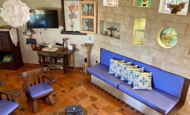 MARAVILLOSA  CASA  SOBRE LOMA!!!