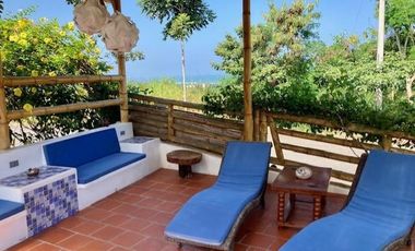 MARAVILLOSA  CASA  SOBRE LOMA!!!