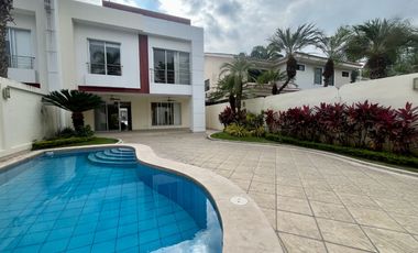 Casa de Renta en Laguna Club, Guayaquil