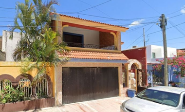VENTA ESPACIOSA CASA CALLE 28E CHUBURNA DE HIDALGO EN MÈRIDA YUCATÀN