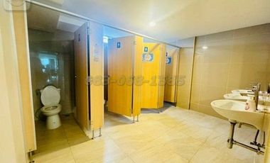 Selling a 5-storey premium apartment, 8% yield, good investment value, quick return on investment, with a glass elevator, near Srinakharinwirot Univer