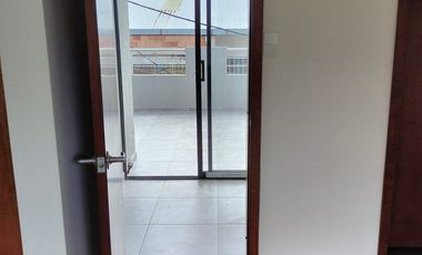 CASA EN ARRIENDO NUEVA DE TRES PLANTAS