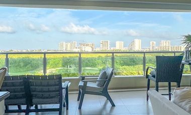 Oportunidad en Isola Puerto Cancún: Departamento con Terraza y Vistas Increíbles