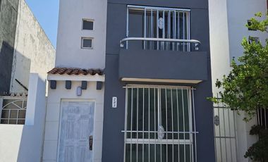 CASA EN VENTA, BANUS
