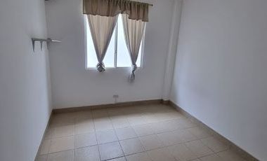 Casa en Alquiler en Ballenita, Salinas, 2 Habitaciones, 1 Baño, Piscina, Parqueo, Seguridad.