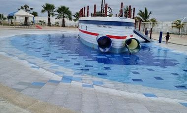 Casa en Alquiler en Ballenita, Salinas, 2 Habitaciones, 1 Baño, Piscina, Parqueo, Seguridad.