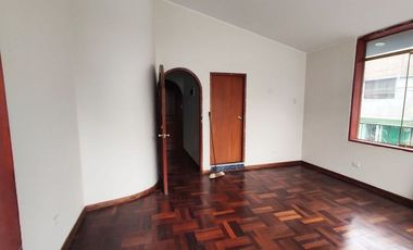 CASA EN VENTA EN ATE