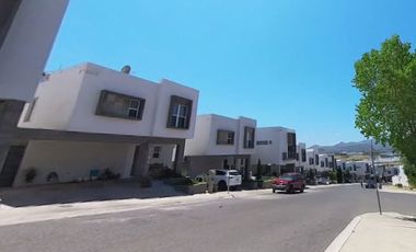 CASA EN VENTA CIRCUITO PARQUE LORETO CHIHUAHUA