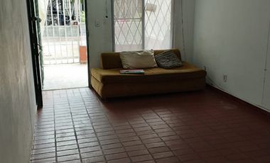 SE VENDE CASA