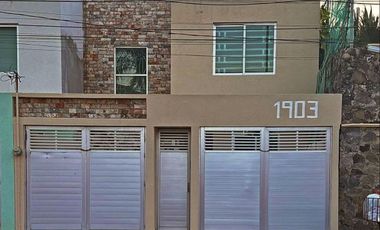 RENTÓ CASA EN VIA MUERTA SOBRE AVENIDA, A 1 CUADRA DEL MAR