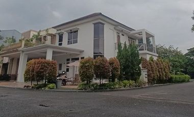 Rumah Mewah 2 Lantai Green Park Residence,200 m Ke Tol Jatiwarna,Sekolah Internasional ACS Tiara Bangsa,Sekolah Menengah Cikal-Amri,Sekolah Alam Nassa
