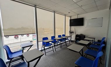 CENTRO EMPRESARIAL GOLF LOS INCAS - AT. 94 M2 - 5TO PISO - VISTA PLAZA CAMACHO