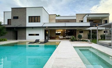 TE ALQUILO FINCA PALMA REAL EN COPACABANA LLAMANOS AL3004104478 DISFRUTA DE UN ENCANTADOR AMBIENTE DISPONIBILIDAD INMEDIATA