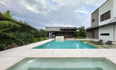 TE ALQUILO FINCA PALMA REAL EN COPACABANA LLAMANOS AL3004104478 DISFRUTA DE UN ENCANTADOR AMBIENTE DISPONIBILIDAD INMEDIATA