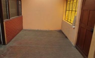 Vendo Espaciosa Casa De Tres Pisos En San Carlos S.J.L.