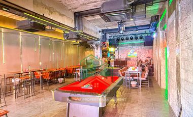 Hotel/Bar/Restaurant for sale in Pattaya city , just 100 meters to Pattaya beach (Sea view) Completely renovated building  ( Exclusive listing )