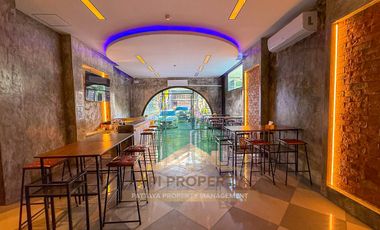Hotel/Bar/Restaurant for sale in Pattaya city , just 100 meters to Pattaya beach (Sea view) Completely renovated building  ( Exclusive listing )