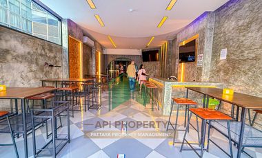Hotel/Bar/Restaurant for sale in Pattaya city , just 100 meters to Pattaya beach (Sea view) Completely renovated building  ( Exclusive listing )