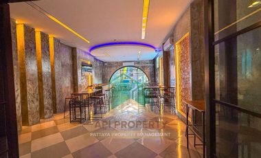 Hotel/Bar/Restaurant for sale in Pattaya city , just 100 meters to Pattaya beach (Sea view) Completely renovated building  ( Exclusive listing )
