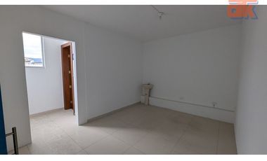 Gran Local de renta en Tumbaco 200m2 Frente a Santa Maria Tumbaco