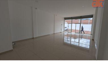 Local de renta en Tumbaco 60m2 Plaza Comercial