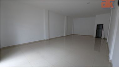 Local de renta en Tumbaco 60m2 Plaza Comercial
