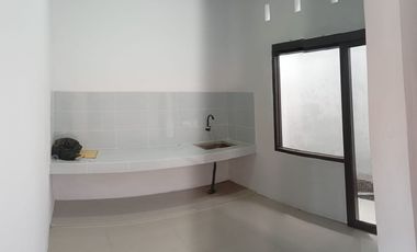 Jual Rumah di TangSel Dekat Serpong City Paradise SHM Akses Tol Pamulang