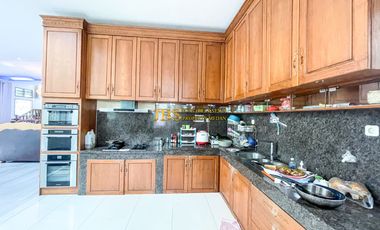 Dijual Villa Hook Fully Furnished di Komplek Royal Sumatera Cluster Sapphire