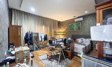 Dijual Villa Hook Fully Furnished di Komplek Royal Sumatera Cluster Sapphire