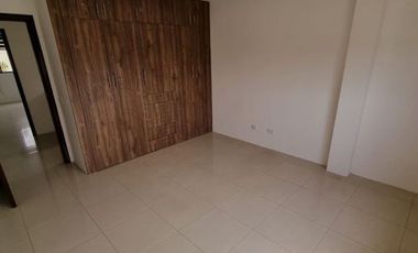 Ciudad Celeste, Renta de linda casa 3 dormitorios con vista a lago