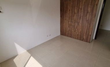 Ciudad Celeste, Renta de linda casa 3 dormitorios con vista a lago