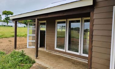 Hermosa Parcela con Casa vista volcán y valle de Villarrica.