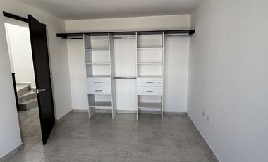 CASA EN VENTA NUEVA EN COLONIA BUGAMBILIAS, BUAP, UVP