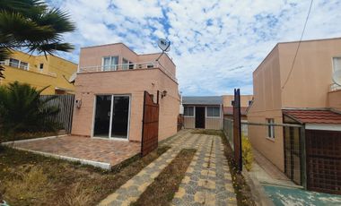 Venta De Casa En Condominio En El Quisco