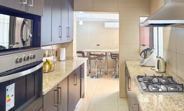 Casa Amplia Remodelada, En Lindo Sector De Providencia