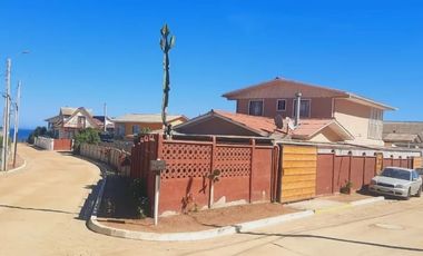 Venta de Casa Condominio Rocas De Córdova, El Tabo.