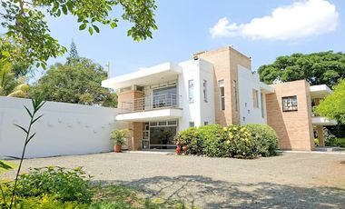 FINCA LA FLORESTA EN BUCARAMANGA EN ALQUILER 900 NOCHE3183314430