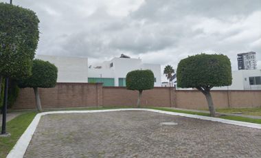 TERRENO EN VENTA UBICADO EN CLUSTER 444 LOMAS DE ANGELOPOLIS I, SAN ANDRES CHOLULA PUEBLA