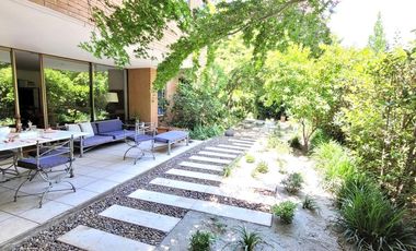 DEPARTAMENTO CON JARDÍN PROPIO !!!