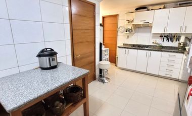 DEPARTAMENTO CON JARDÍN PROPIO !!!